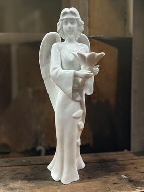 RECO “Serenity” 1986 Exclusive Edition Angel Figurine